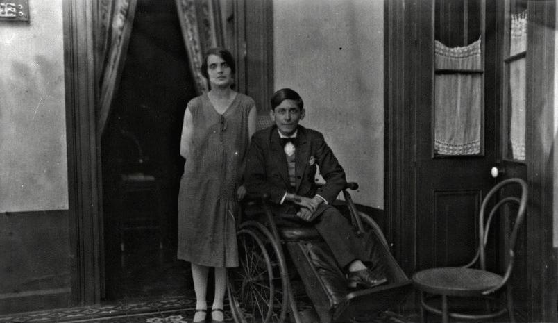José Carlos y Anna en la casa del Jirón Washington, Lima.